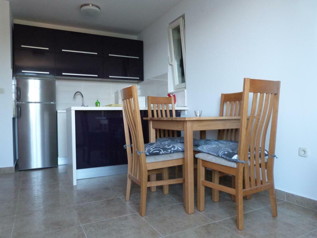 Maria Apartments Starigrad Paklenica Εξωτερικό φωτογραφία